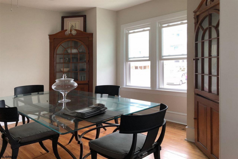 20 46th, Sea Isle City, New Jersey 08243, 4 Bedrooms Bedrooms, 8 Rooms Rooms,2 BathroomsBathrooms,Residential,For Sale,46th,540230