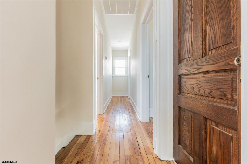20 46th, Sea Isle City, New Jersey 08243, 4 Bedrooms Bedrooms, 8 Rooms Rooms,2 BathroomsBathrooms,Residential,For Sale,46th,540230