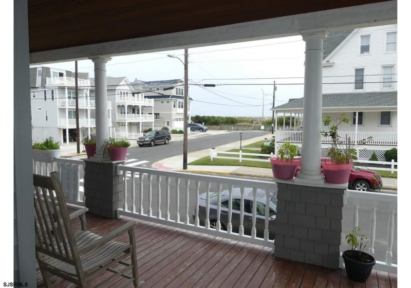 20 46th, Sea Isle City, New Jersey 08243, 4 Bedrooms Bedrooms, 8 Rooms Rooms,2 BathroomsBathrooms,Residential,For Sale,46th,540230