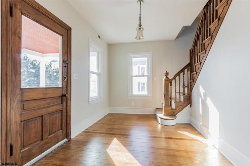 20 46th, Sea Isle City, New Jersey 08243, 4 Bedrooms Bedrooms, 8 Rooms Rooms,2 BathroomsBathrooms,Residential,For Sale,46th,540230