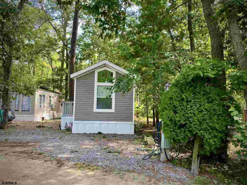 516 Route 9, Unit E-18, Marmora, New Jersey 08223, 1 Bedroom Bedrooms, 3 Rooms Rooms,1 BathroomBathrooms,Residential,For Sale,Route 9, Unit E-18,540262