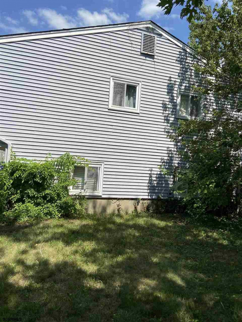 812 Indiana Ave, Atlantic City, New Jersey 08401, 3 Bedrooms Bedrooms, 10 Rooms Rooms,1 BathroomBathrooms,Residential,For Sale,Indiana Ave,540268