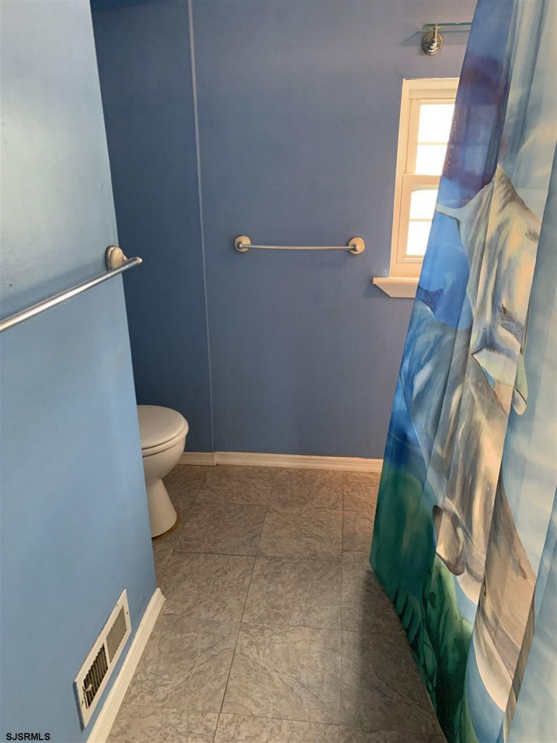110 Hanthorn, Mays Landing, New Jersey 08330, 4 Bedrooms Bedrooms, 8 Rooms Rooms,2 BathroomsBathrooms,Residential,For Sale,Hanthorn,540291