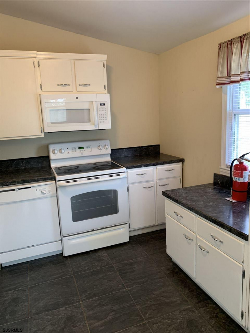110 Hanthorn, Mays Landing, New Jersey 08330, 4 Bedrooms Bedrooms, 8 Rooms Rooms,2 BathroomsBathrooms,Residential,For Sale,Hanthorn,540291