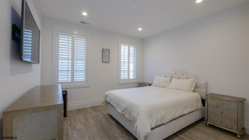 106 Portland, Ventnor, New Jersey 08406, 6 Bedrooms Bedrooms, 12 Rooms Rooms,5 BathroomsBathrooms,Residential,For Sale,Portland,540304