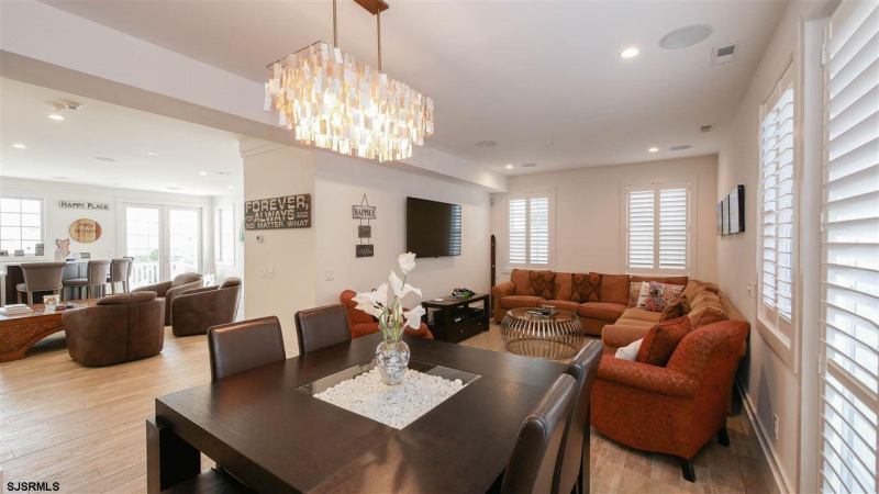 106 Portland, Ventnor, New Jersey 08406, 6 Bedrooms Bedrooms, 12 Rooms Rooms,5 BathroomsBathrooms,Residential,For Sale,Portland,540304