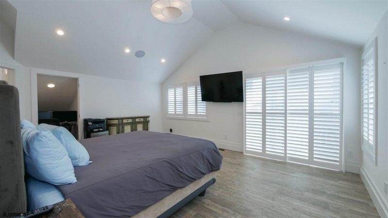 106 Portland, Ventnor, New Jersey 08406, 6 Bedrooms Bedrooms, 12 Rooms Rooms,5 BathroomsBathrooms,Residential,For Sale,Portland,540304