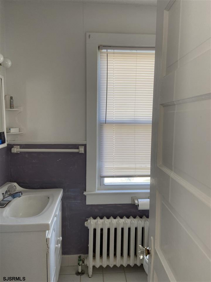 31 New Jersey, Somers Point, New Jersey 08244, 3 Bedrooms Bedrooms, 6 Rooms Rooms,3 BathroomsBathrooms,Residential,For Sale,New Jersey,540305