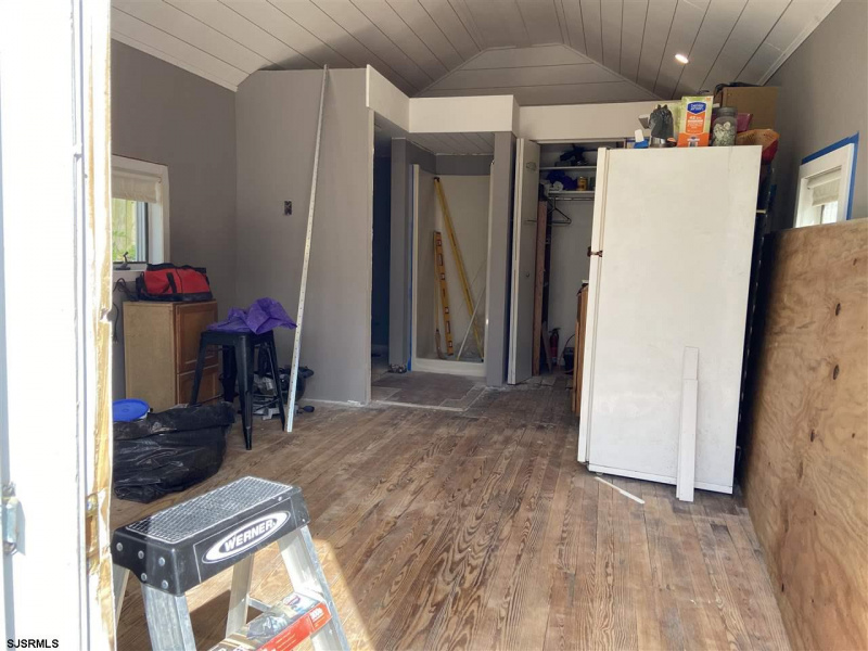 31 New Jersey, Somers Point, New Jersey 08244, 3 Bedrooms Bedrooms, 6 Rooms Rooms,3 BathroomsBathrooms,Residential,For Sale,New Jersey,540305
