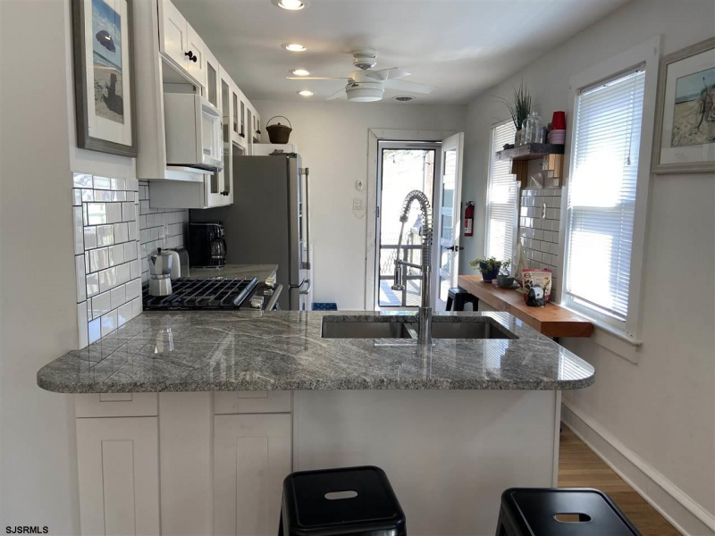 31 New Jersey, Somers Point, New Jersey 08244, 3 Bedrooms Bedrooms, 6 Rooms Rooms,3 BathroomsBathrooms,Residential,For Sale,New Jersey,540305