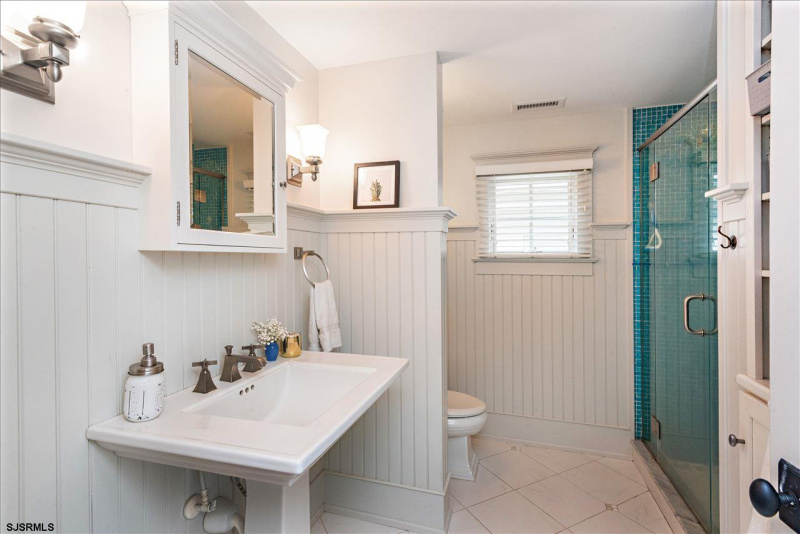 33 Bayview, Ocean City, New Jersey 08226, 3 Bedrooms Bedrooms, 9 Rooms Rooms,2 BathroomsBathrooms,Residential,For Sale,Bayview,540306