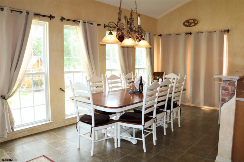 78 Marshall Drive, Egg Harbor Township, New Jersey 08234, 4 Bedrooms Bedrooms, 9 Rooms Rooms,3 BathroomsBathrooms,Residential,For Sale,Marshall Drive,540307