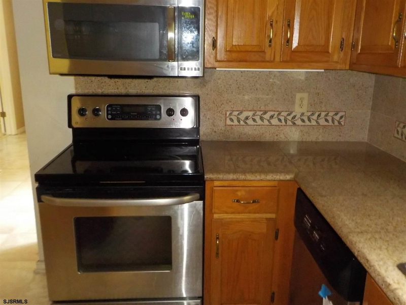 114 Sentry Dr, Bridgeton, New Jersey 08302, 4 Bedrooms Bedrooms, 9 Rooms Rooms,2 BathroomsBathrooms,Residential,For Sale,Sentry Dr,540315