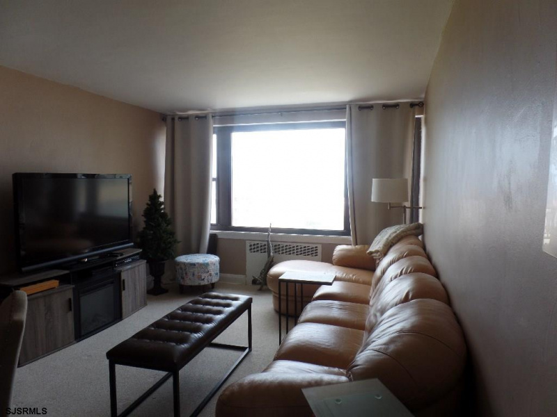 101 Raleigh, Atlantic City, New Jersey 08401, 2 Bedrooms Bedrooms, 5 Rooms Rooms,1 BathroomBathrooms,Condominium,For Sale,Raleigh,540351