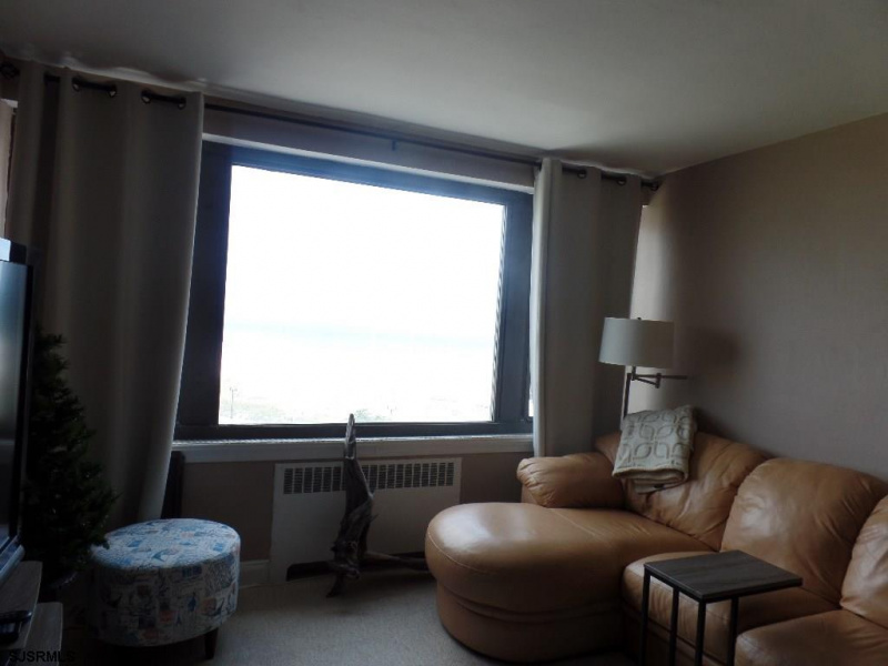 101 Raleigh, Atlantic City, New Jersey 08401, 2 Bedrooms Bedrooms, 5 Rooms Rooms,1 BathroomBathrooms,Condominium,For Sale,Raleigh,540351