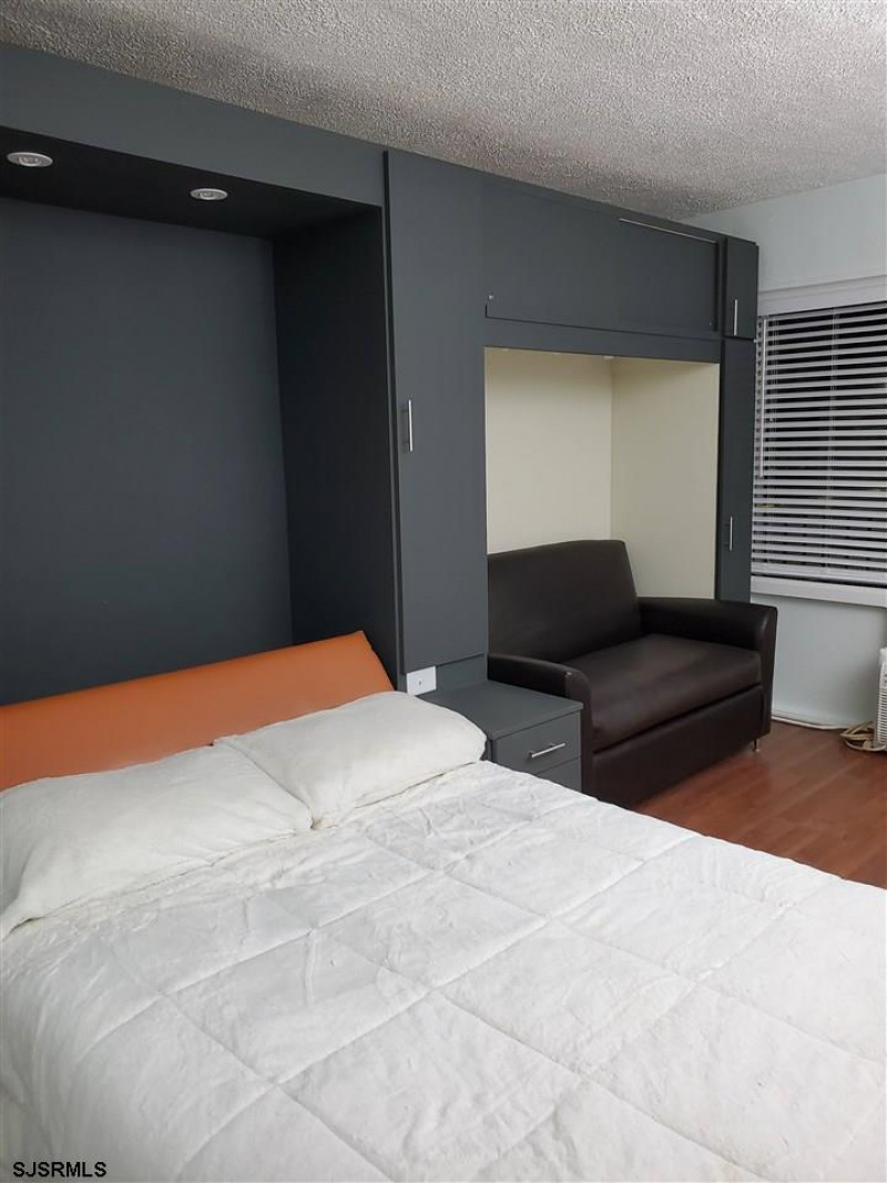 3501 Boardwalk, New Jersey 08401, 3 Rooms Rooms,1 BathroomBathrooms,Rental non-commercial,For Sale,Boardwalk,540345