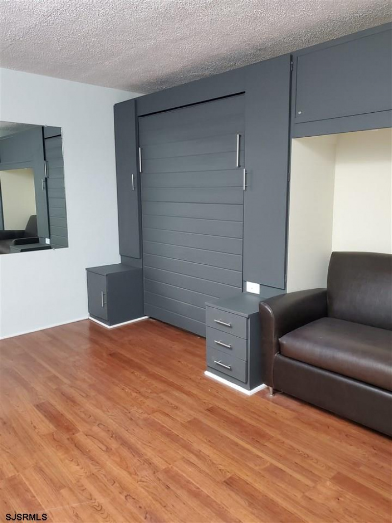 3501 Boardwalk, New Jersey 08401, 3 Rooms Rooms,1 BathroomBathrooms,Rental non-commercial,For Sale,Boardwalk,540345