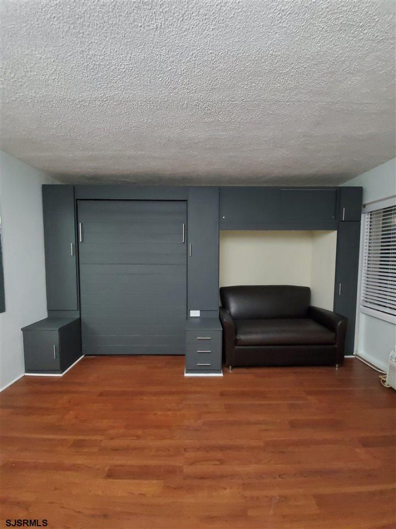 3501 Boardwalk, New Jersey 08401, 3 Rooms Rooms,1 BathroomBathrooms,Rental non-commercial,For Sale,Boardwalk,540345
