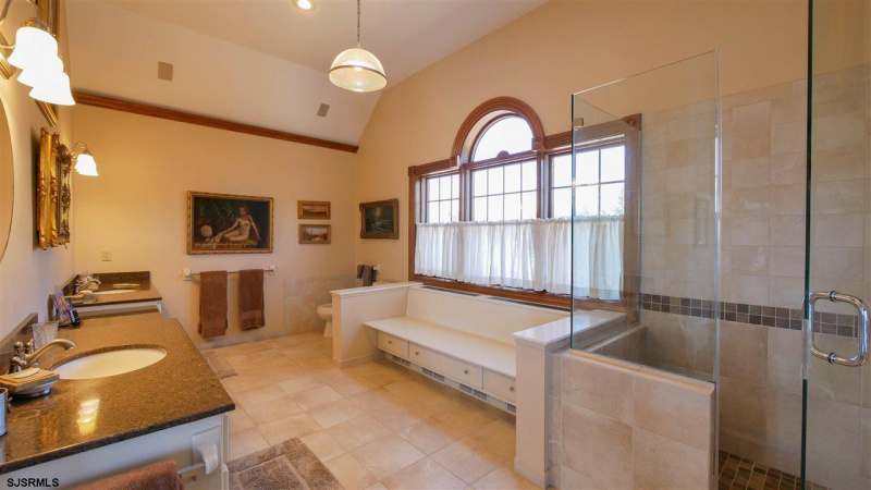 615 Hay, Absecon, New Jersey 08201, 5 Bedrooms Bedrooms, 13 Rooms Rooms,4 BathroomsBathrooms,Residential,For Sale,Hay,540340