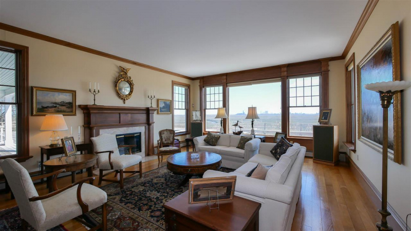 615 Hay, Absecon, New Jersey 08201, 5 Bedrooms Bedrooms, 13 Rooms Rooms,4 BathroomsBathrooms,Residential,For Sale,Hay,540340
