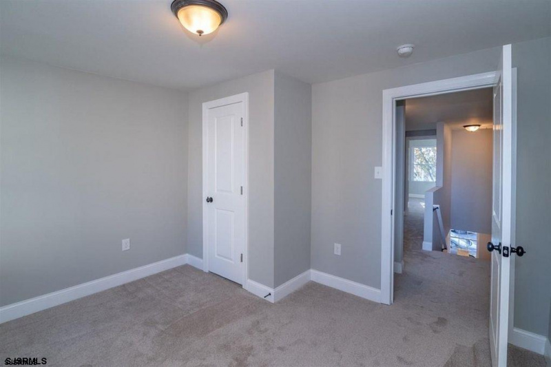 103 Florida, Atlantic City, New Jersey 08401, 3 Bedrooms Bedrooms, 6 Rooms Rooms,1 BathroomBathrooms,Residential,For Sale,Florida,540467