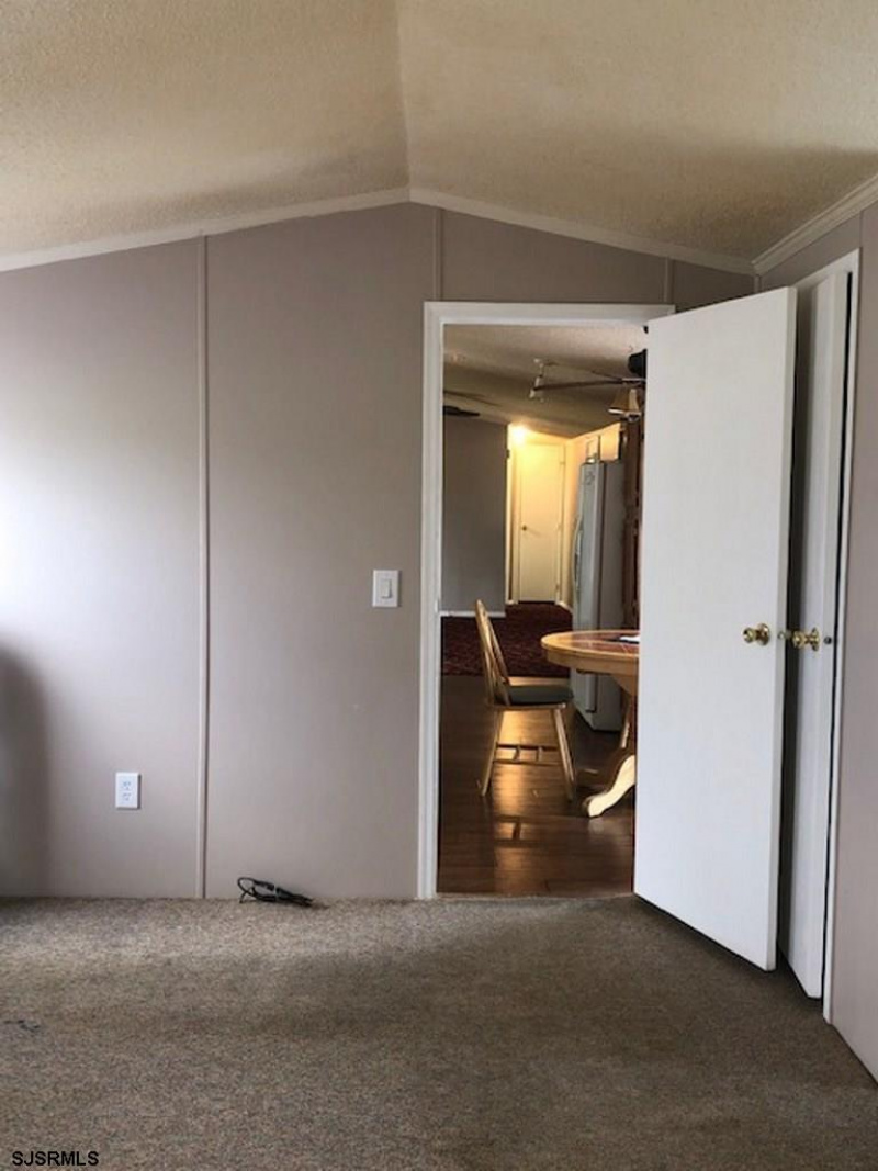 19 LEWIS, Egg Harbor Township, New Jersey 08234, 2 Bedrooms Bedrooms, 4 Rooms Rooms,2 BathroomsBathrooms,Residential,For Sale,LEWIS,540484