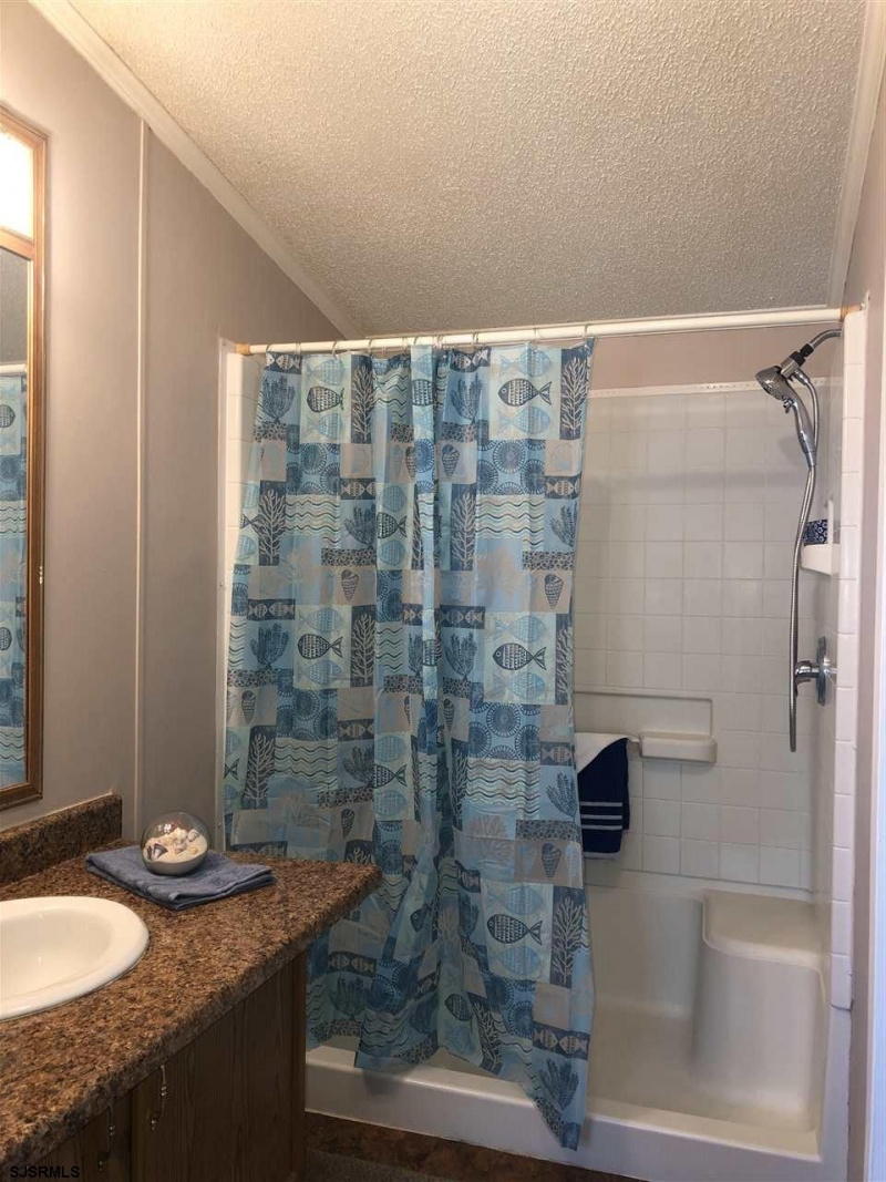 19 LEWIS, Egg Harbor Township, New Jersey 08234, 2 Bedrooms Bedrooms, 4 Rooms Rooms,2 BathroomsBathrooms,Residential,For Sale,LEWIS,540484