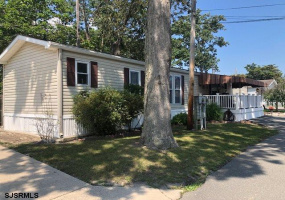 19 LEWIS, Egg Harbor Township, New Jersey 08234, 2 Bedrooms Bedrooms, 4 Rooms Rooms,2 BathroomsBathrooms,Residential,For Sale,LEWIS,540484