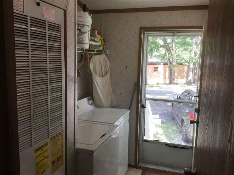 6672 Black Horse, Egg Harbor Township, New Jersey 08234, 2 Bedrooms Bedrooms, 6 Rooms Rooms,1 BathroomBathrooms,Residential,For Sale,Black Horse,540509