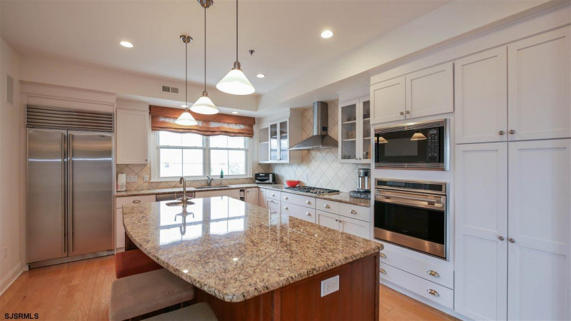 9219 Atlantic, New Jersey 08402, 4 Bedrooms Bedrooms, 9 Rooms Rooms,3 BathroomsBathrooms,Rental non-commercial,For Sale,Atlantic,540520