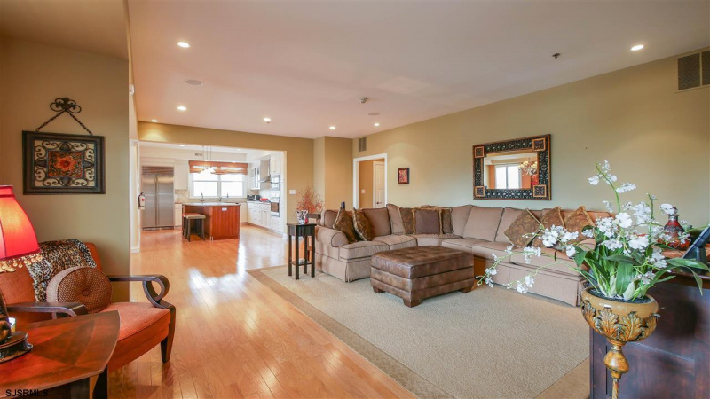 9219 Atlantic, New Jersey 08402, 4 Bedrooms Bedrooms, 9 Rooms Rooms,3 BathroomsBathrooms,Rental non-commercial,For Sale,Atlantic,540520