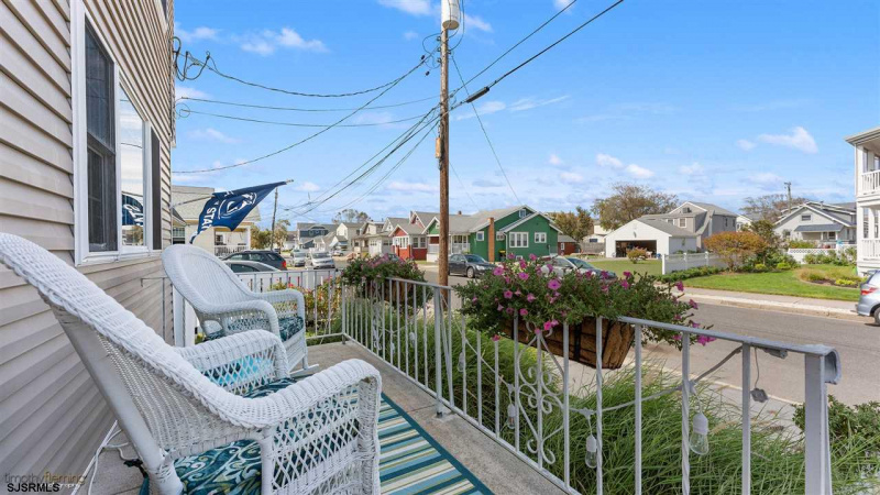 102 Forget Me Not, Wildwood Crest, New Jersey 08260-1278, 5 Bedrooms Bedrooms, 11 Rooms Rooms,4 BathroomsBathrooms,Residential,For Sale,Forget Me Not,540578