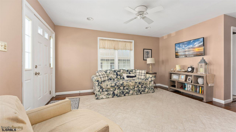 102 Forget Me Not, Wildwood Crest, New Jersey 08260-1278, 5 Bedrooms Bedrooms, 11 Rooms Rooms,4 BathroomsBathrooms,Residential,For Sale,Forget Me Not,540578