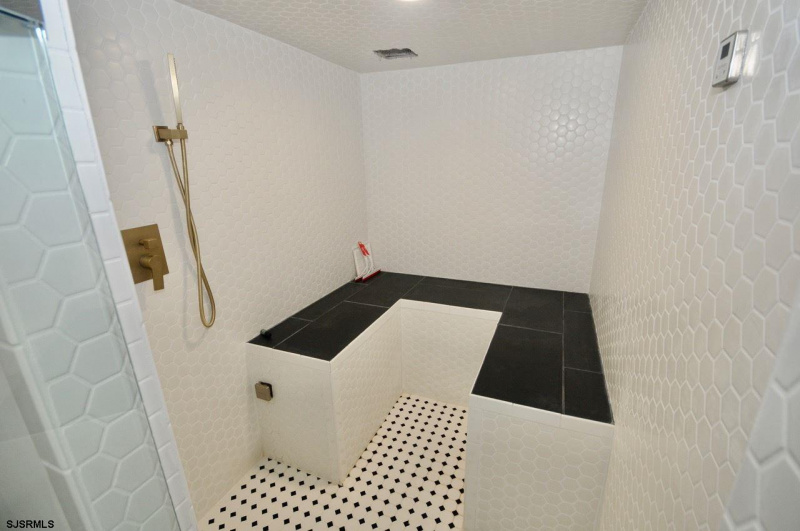102 Richards, Ventnor, New Jersey 08406, 4 Bedrooms Bedrooms, 13 Rooms Rooms,4 BathroomsBathrooms,Residential,For Sale,Richards,540611