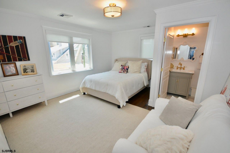 102 Richards, Ventnor, New Jersey 08406, 4 Bedrooms Bedrooms, 13 Rooms Rooms,4 BathroomsBathrooms,Residential,For Sale,Richards,540611