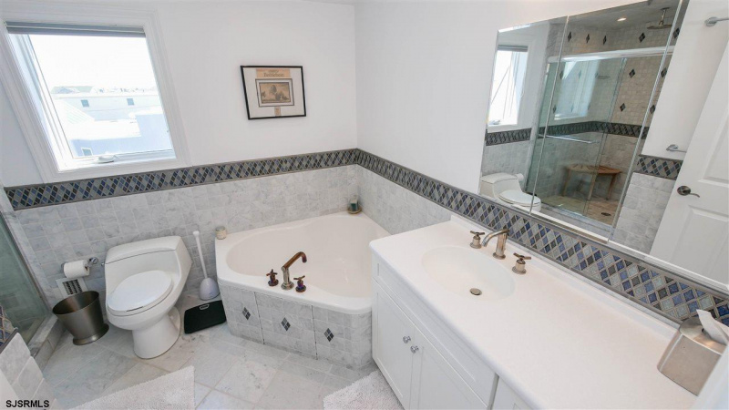 114 Mansfield, Margate, New Jersey 08402, 4 Bedrooms Bedrooms, 8 Rooms Rooms,2 BathroomsBathrooms,Residential,For Sale,Mansfield,540615