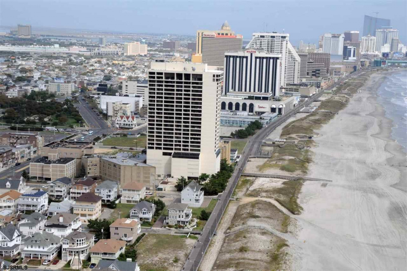 101 Raleigh Ave, Atlantic City, New Jersey 08401, 1 Bedroom Bedrooms, 3 Rooms Rooms,1 BathroomBathrooms,Condominium,For Sale,Raleigh Ave,540568