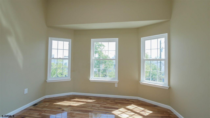 206 Arizona Ave, Atlantic City, New Jersey 08401, 3 Bedrooms Bedrooms, 6 Rooms Rooms,1 BathroomBathrooms,Residential,For Sale,Arizona Ave,540634