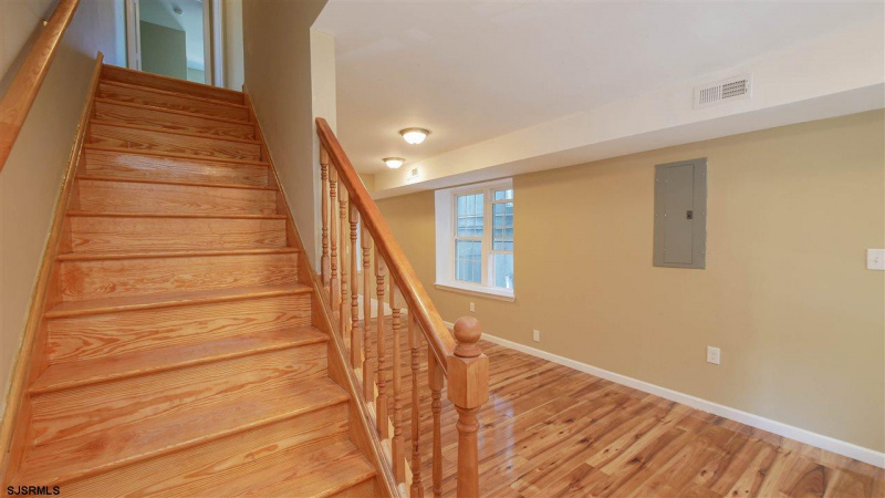 206 Arizona Ave, Atlantic City, New Jersey 08401, 3 Bedrooms Bedrooms, 6 Rooms Rooms,1 BathroomBathrooms,Residential,For Sale,Arizona Ave,540634