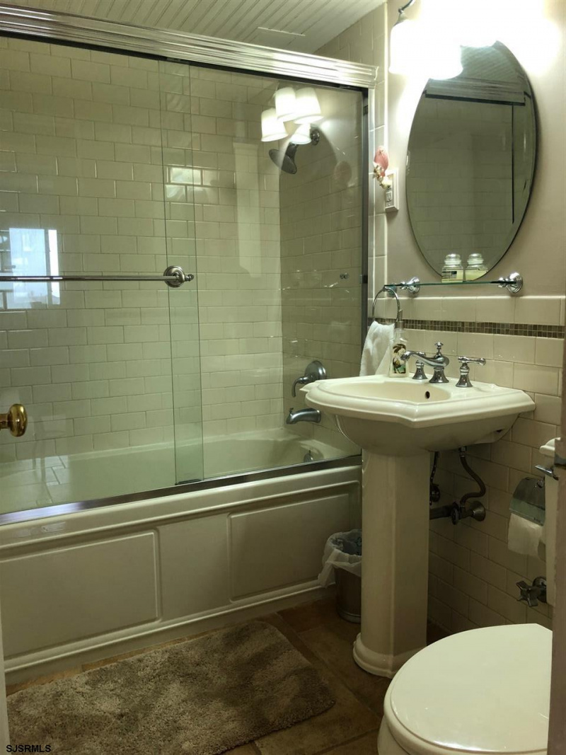 6101 Monmouth, Ventnor, New Jersey 08406-2283, 2 Bedrooms Bedrooms, 5 Rooms Rooms,1 BathroomBathrooms,Condominium,For Sale,Monmouth,540638