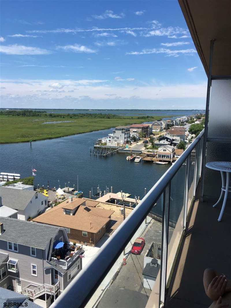 6101 Monmouth, Ventnor, New Jersey 08406-2283, 2 Bedrooms Bedrooms, 5 Rooms Rooms,1 BathroomBathrooms,Condominium,For Sale,Monmouth,540638