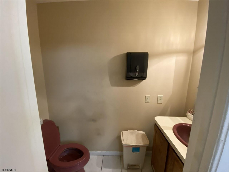 402 Zion, Egg Harbor Township, New Jersey 08234, ,1 BathroomBathrooms,Commercial/industrial,For Sale,Zion,540694