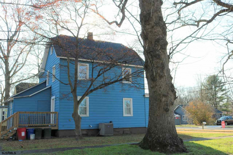 700 Clay, Woodbine Borough, New Jersey 08270-2155, 3 Bedrooms Bedrooms, 8 Rooms Rooms,2 BathroomsBathrooms,Residential,For Sale,Clay,540704