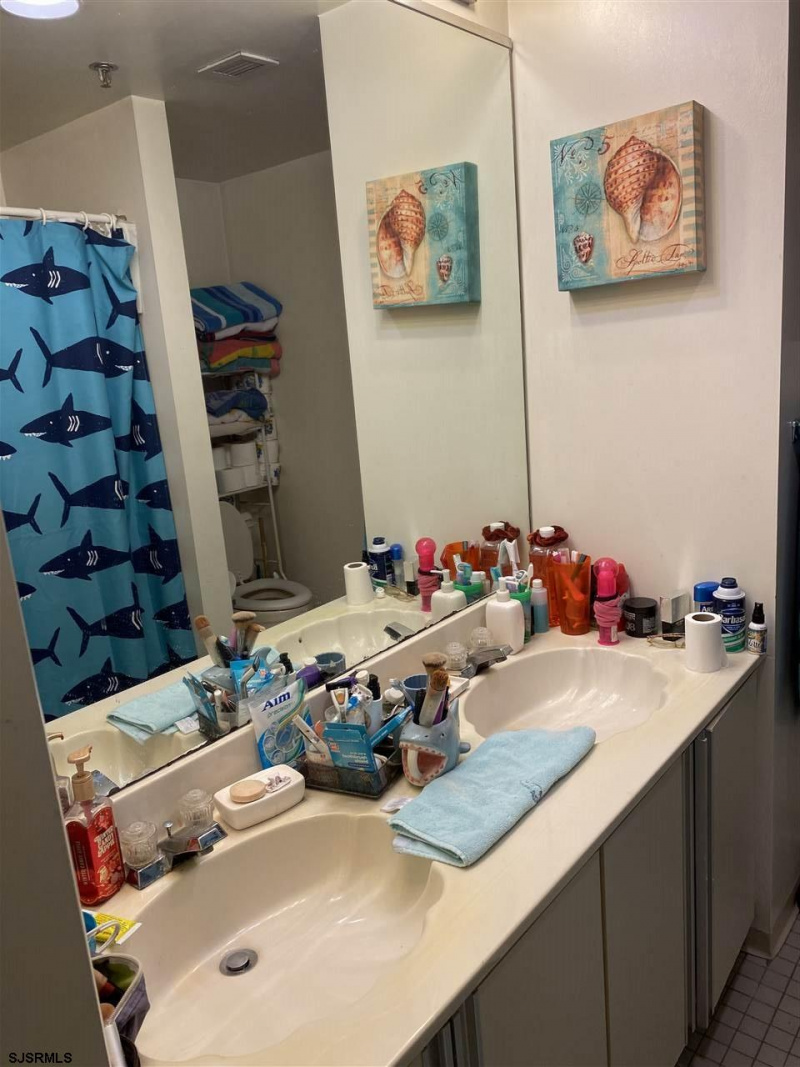 3101 BOARDWALK 815-2, Atlantic City, New Jersey 08401, 1 Bedroom Bedrooms, 5 Rooms Rooms,1 BathroomBathrooms,Condominium,For Sale,BOARDWALK 815-2,540715