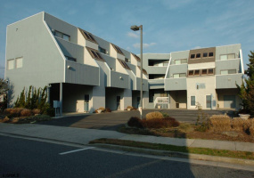 11 Adams, Margate, New Jersey 08402, 3 Bedrooms Bedrooms, 9 Rooms Rooms,3 BathroomsBathrooms,Condominium,For Sale,Adams,540726