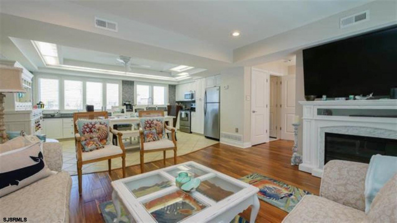 11 Adams, Margate, New Jersey 08402, 3 Bedrooms Bedrooms, 9 Rooms Rooms,3 BathroomsBathrooms,Condominium,For Sale,Adams,540726