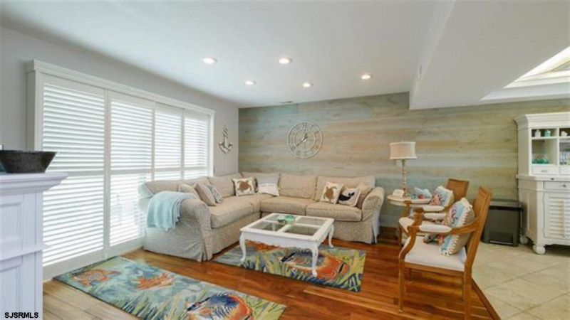 11 Adams, Margate, New Jersey 08402, 3 Bedrooms Bedrooms, 9 Rooms Rooms,3 BathroomsBathrooms,Condominium,For Sale,Adams,540726