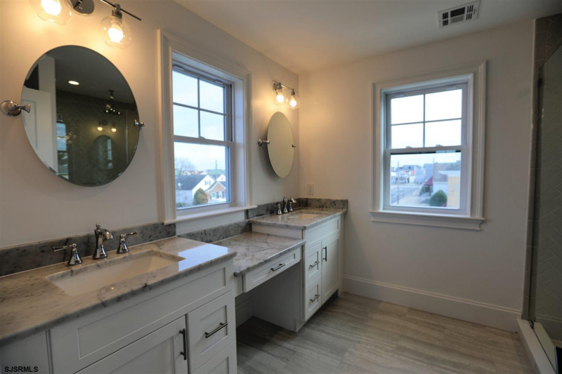 26 Jerome, Margate, New Jersey 08402, 5 Bedrooms Bedrooms, 9 Rooms Rooms,3 BathroomsBathrooms,Residential,For Sale,Jerome,540755