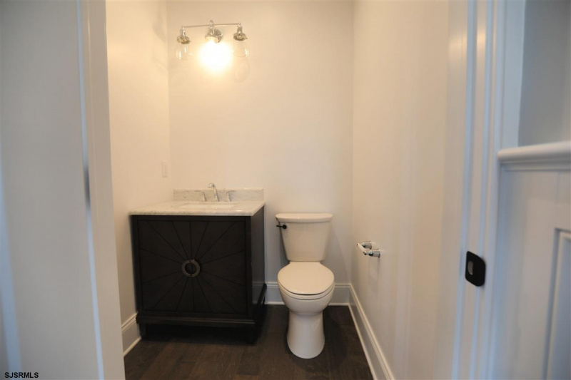 26 Jerome, Margate, New Jersey 08402, 5 Bedrooms Bedrooms, 9 Rooms Rooms,3 BathroomsBathrooms,Residential,For Sale,Jerome,540755