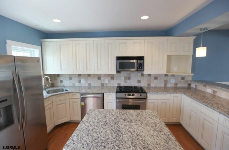 106 Frankfort, Ventnor, New Jersey 08406, 5 Bedrooms Bedrooms, 13 Rooms Rooms,4 BathroomsBathrooms,Residential,For Sale,Frankfort,540759